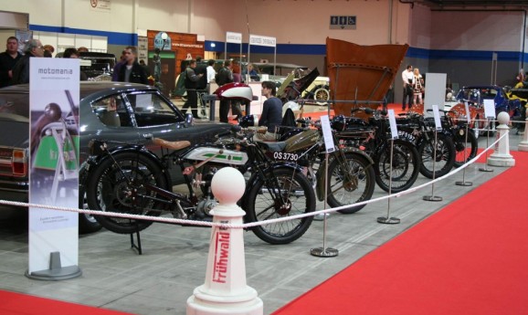 Motomania auf Oldtimer Show    2011 Budapest