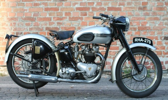 Triumph T-100
