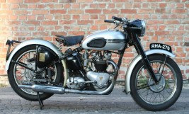 Triumph T-100